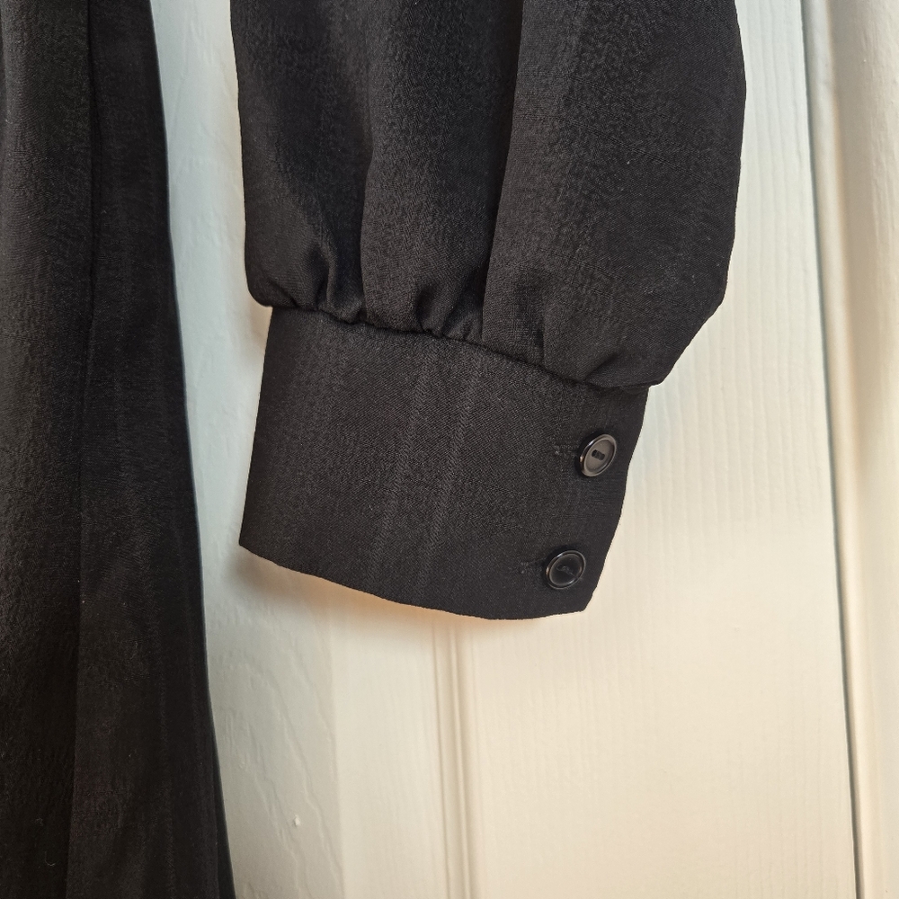 🖤 NEED Black Faux Wrap Maxi Dress Cinched Waist Pockets Size Large - Picture 10 of 17